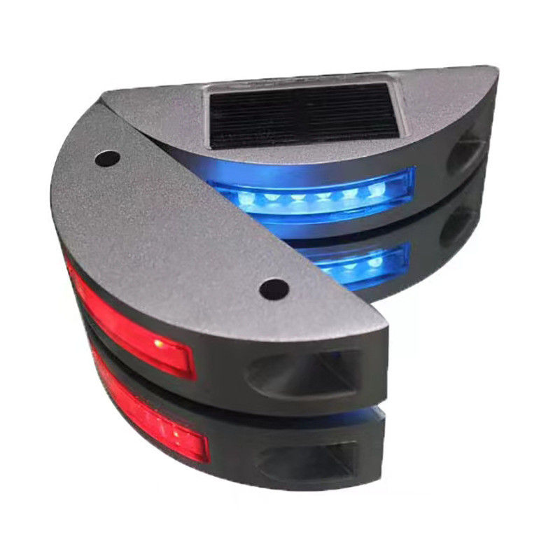 Yarım Ay Şekilli Güneş LED Yolu Yönlendirici 125*43*30mm Yollar ve Kamyonlar İçin