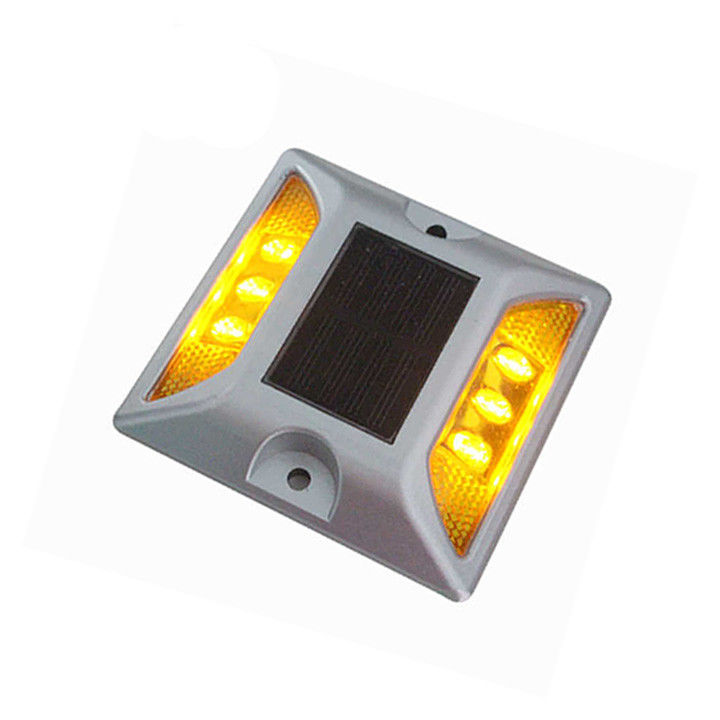 Güneş enerjisiyle çalışan kedi gözleri IP68 Alüminyum LED Güneş Yolu Stud Havaalanı pist lambaları